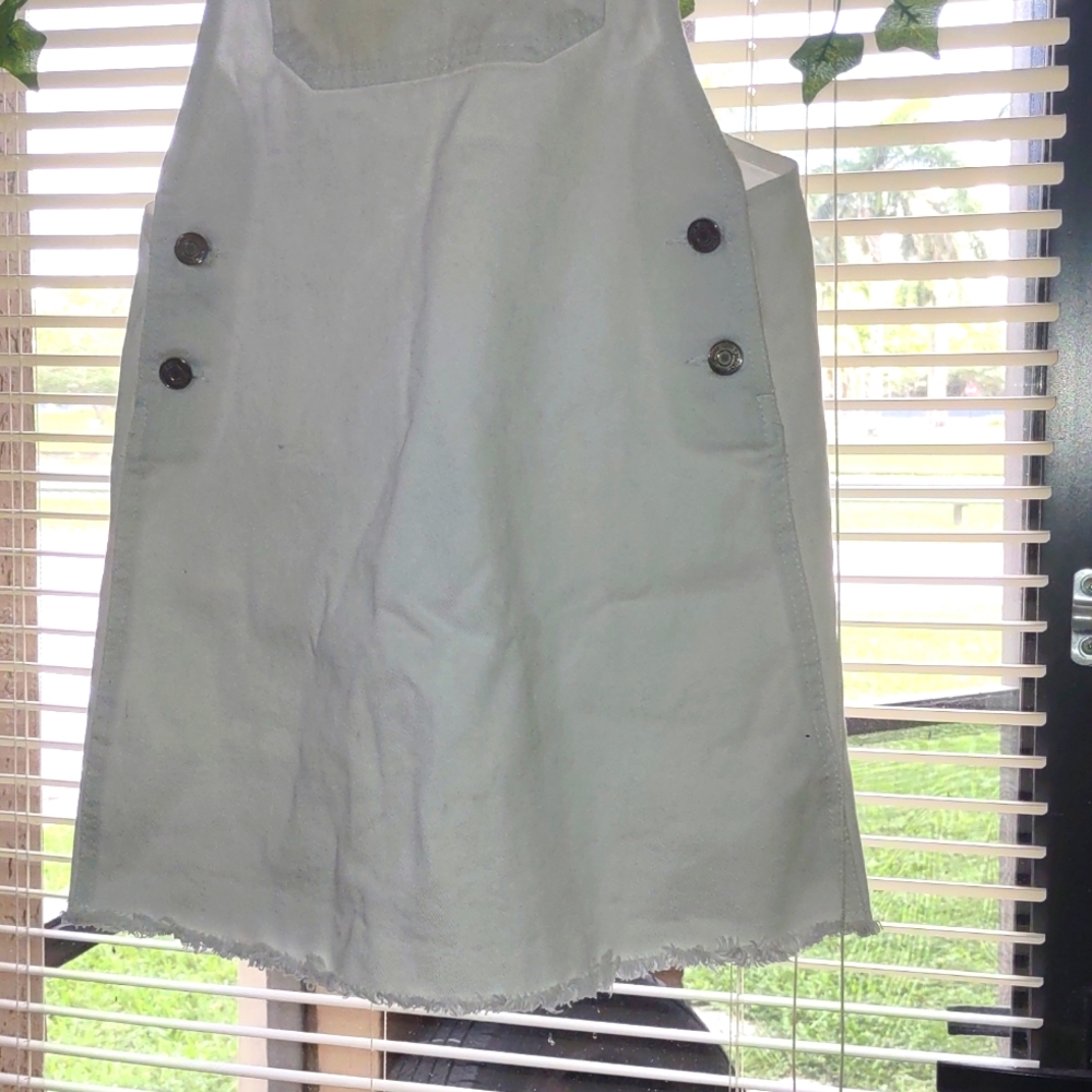 Overall dress: White - Used - Size Small